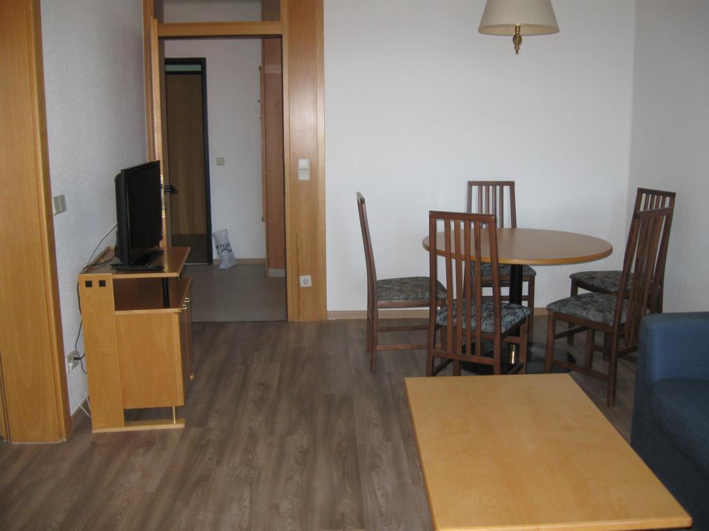 Holiday Apartments Warmbad فيلاخ المظهر الخارجي الصورة